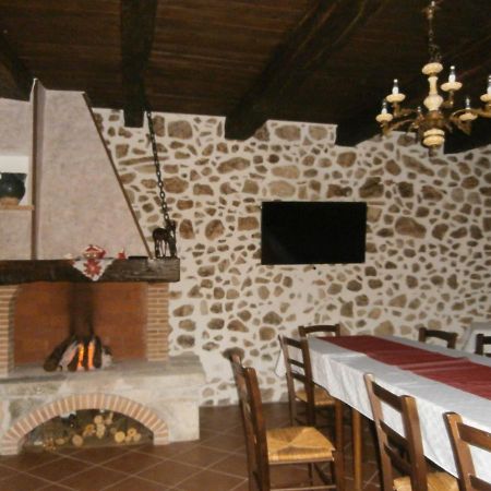 Borgo Degli Amici Villa Faicchio Exterior photo