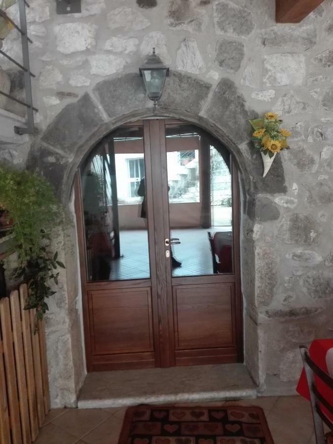 Borgo Degli Amici Villa Faicchio Exterior photo